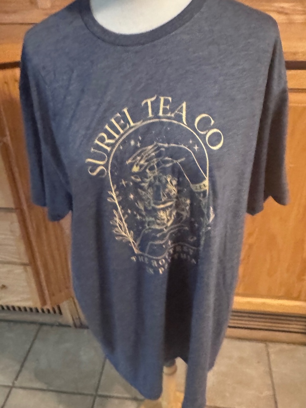 Gildan XL Women's SoftStyle Crew Neck T-Shirt "Suriel Tea Co"  Dark Gray Classic